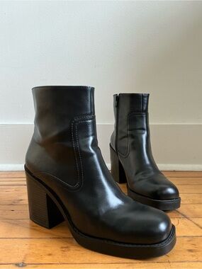 Divided Black Chunky Block-Heel Ankle Boots
